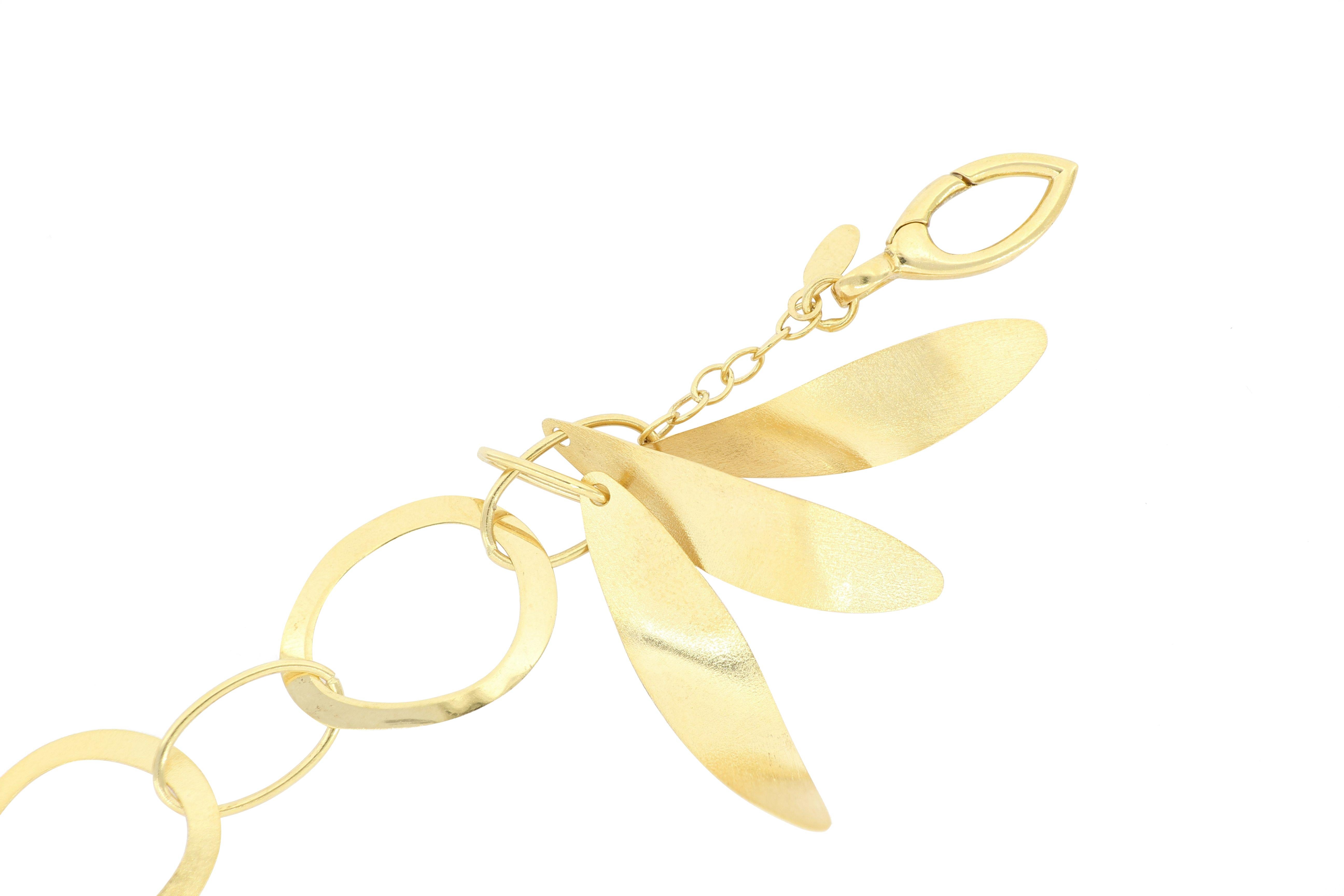 A stylish bracelet made of 18 karat  gold,  with brushed finish,  designed and crafted in Italy, suitable for everyday wear.
The company is renowned for its high jewellery collections with fabulous designs. Our designs reflect the cultural and