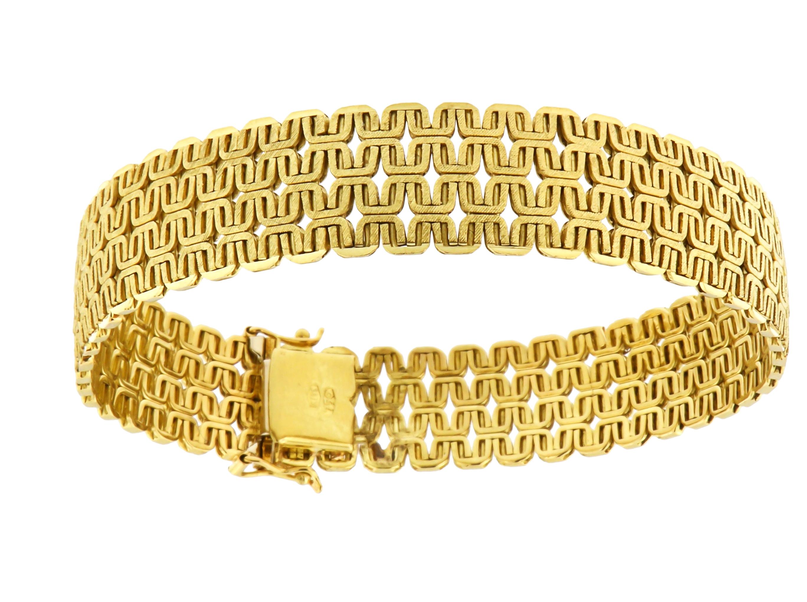 1960s yellow gold 18k made in Vicenza Italy
The total length of the bracelet is 7.874 inches,  the inside dimension when clasped is 2.559 x 2.165 inches.
It  is stamped with the Italian Mark