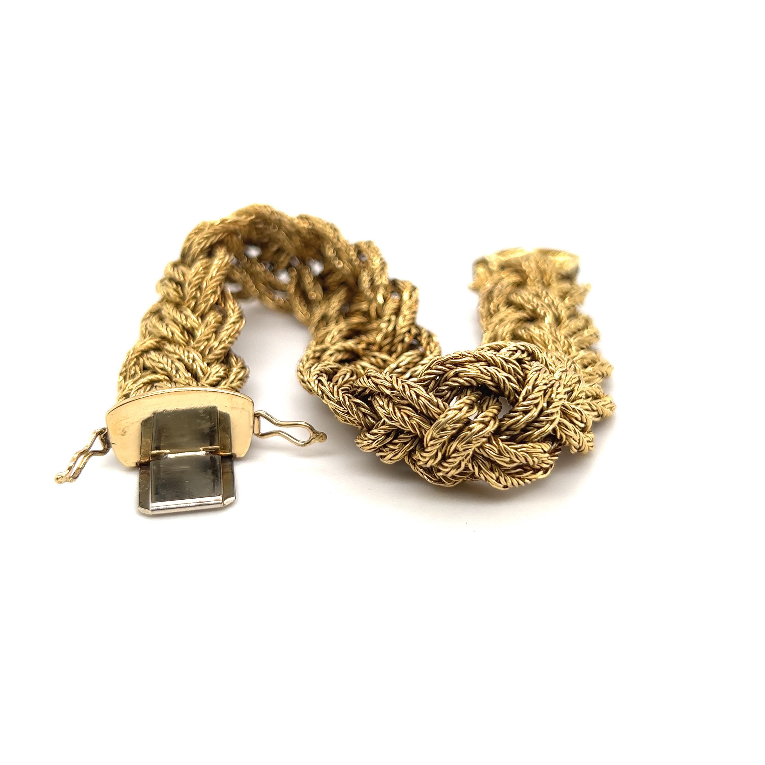 Rétro Bracelet en or jaune 18 carats avec motif tressé en vente