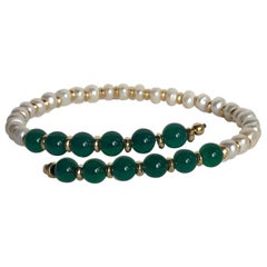 18 Karat Yellow Gold Bracelet with Fresh Water Pearls and Green Agates Pearls