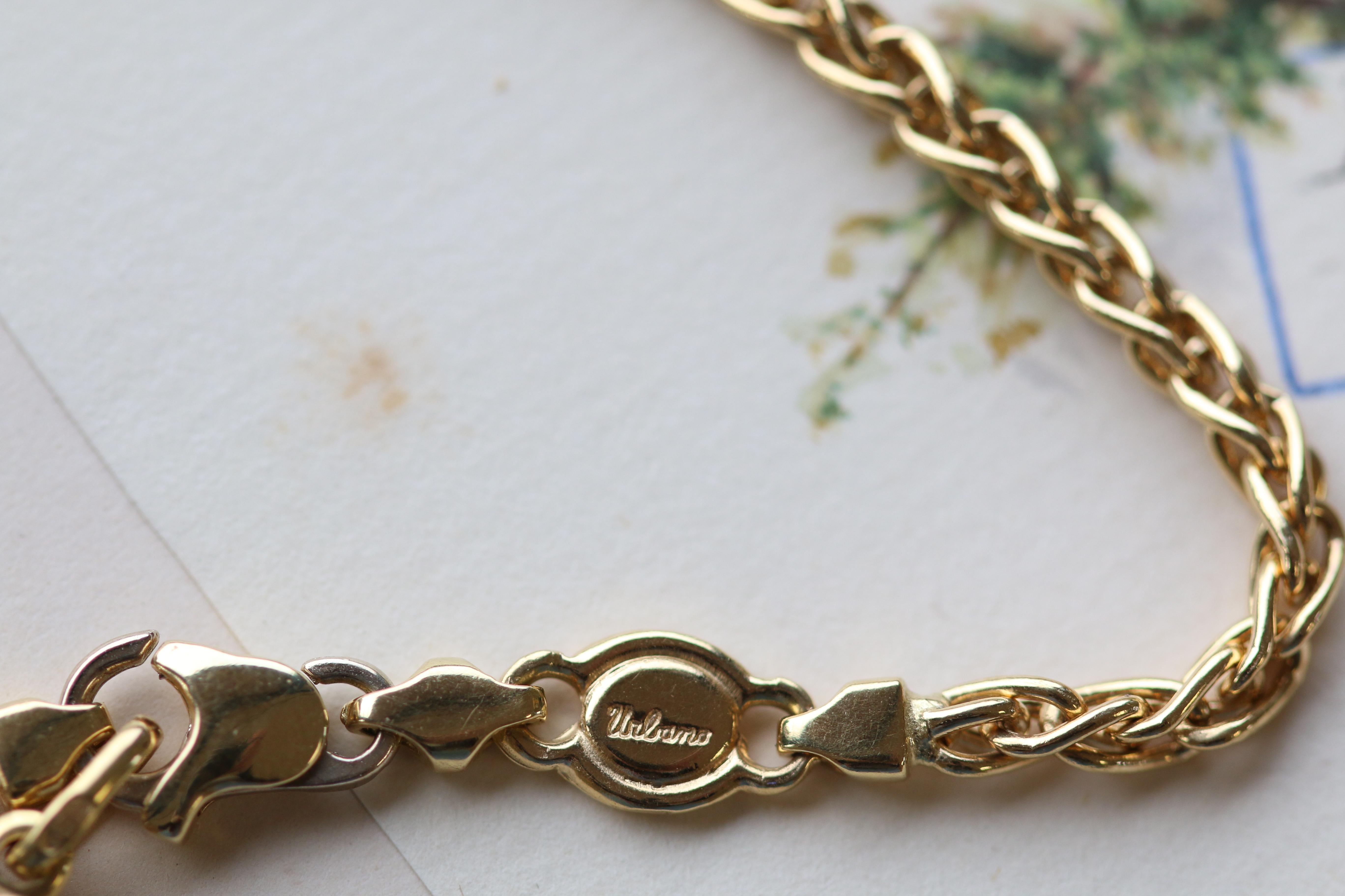 Contemporary 18 Karat Yellow Gold Bracelet with Heart Pendant