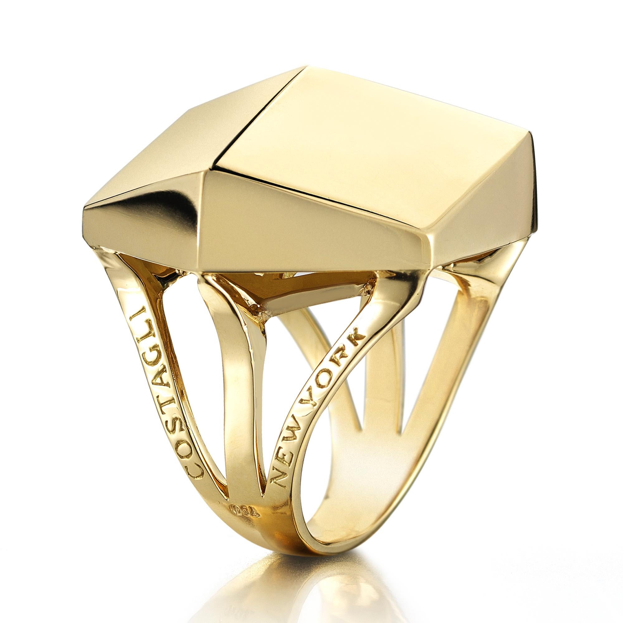 High polish 18kt yellow gold cocktail ring from the Brillante® collection.

Translated from a quintessential Venetian motif, the Brillante® jewelry collection combines strong jewelry design, cutting edge technology and fine engineering.

A bracelet