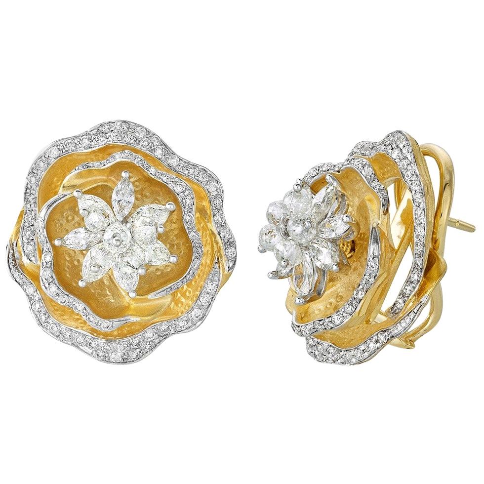 18 Karat Yellow Gold, Brilliant Cut Diamond Earrings