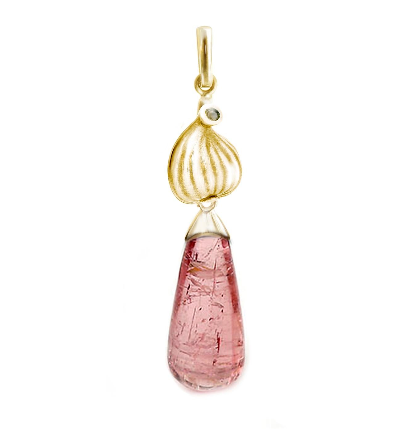 This contemporary drop brooch by the artist is made of 18 karat yellow gold with a 20x8 mm (8.23 carats) natural rose tourmaline and round diamonds. The Fig collection was featured in a review by Vogue UA and was designed by the artist and oil
