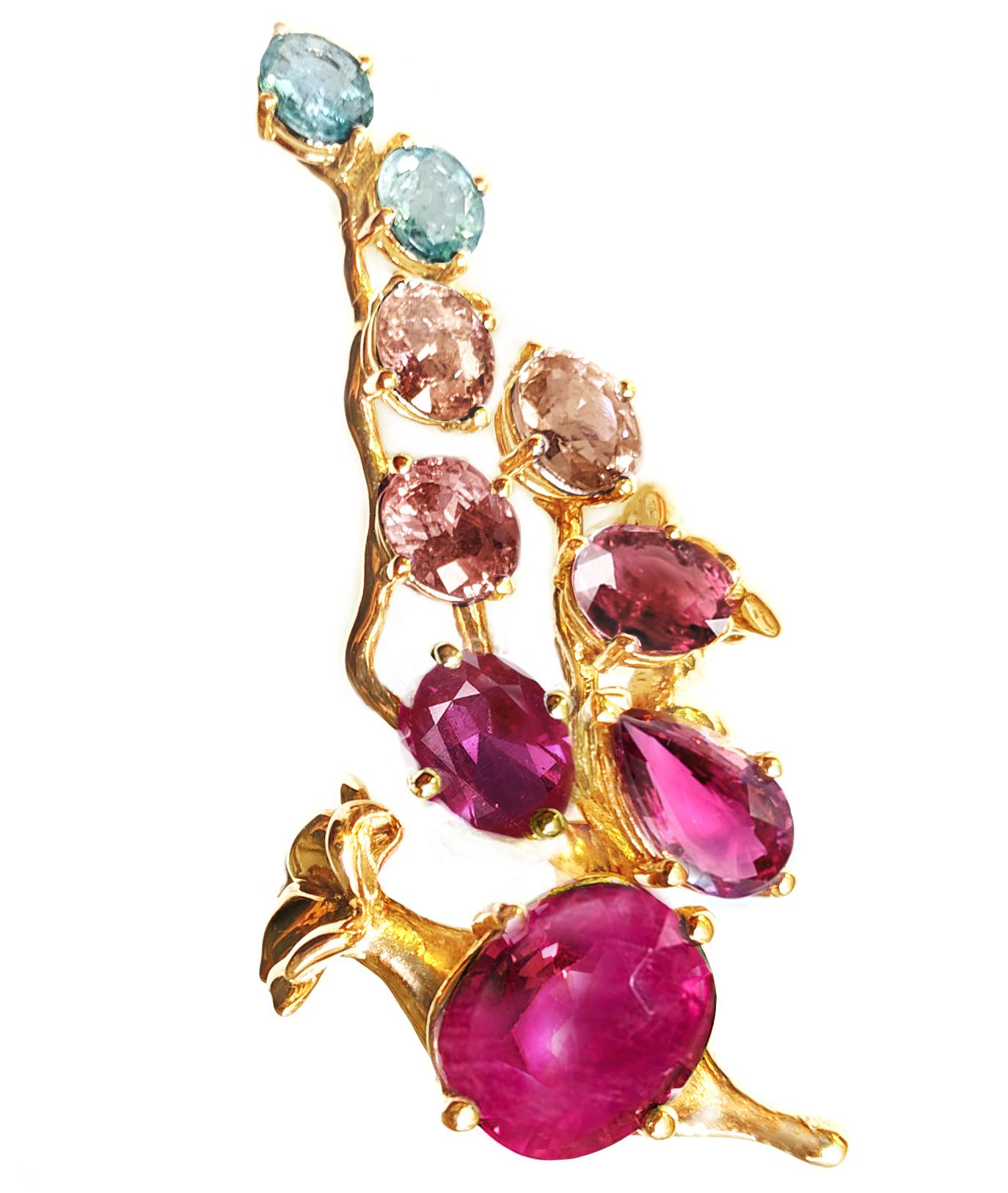Eighteen Karat Yellow Gold Pink Sapphires Brooch with Rubies and Malaya Garnets For Sale 1