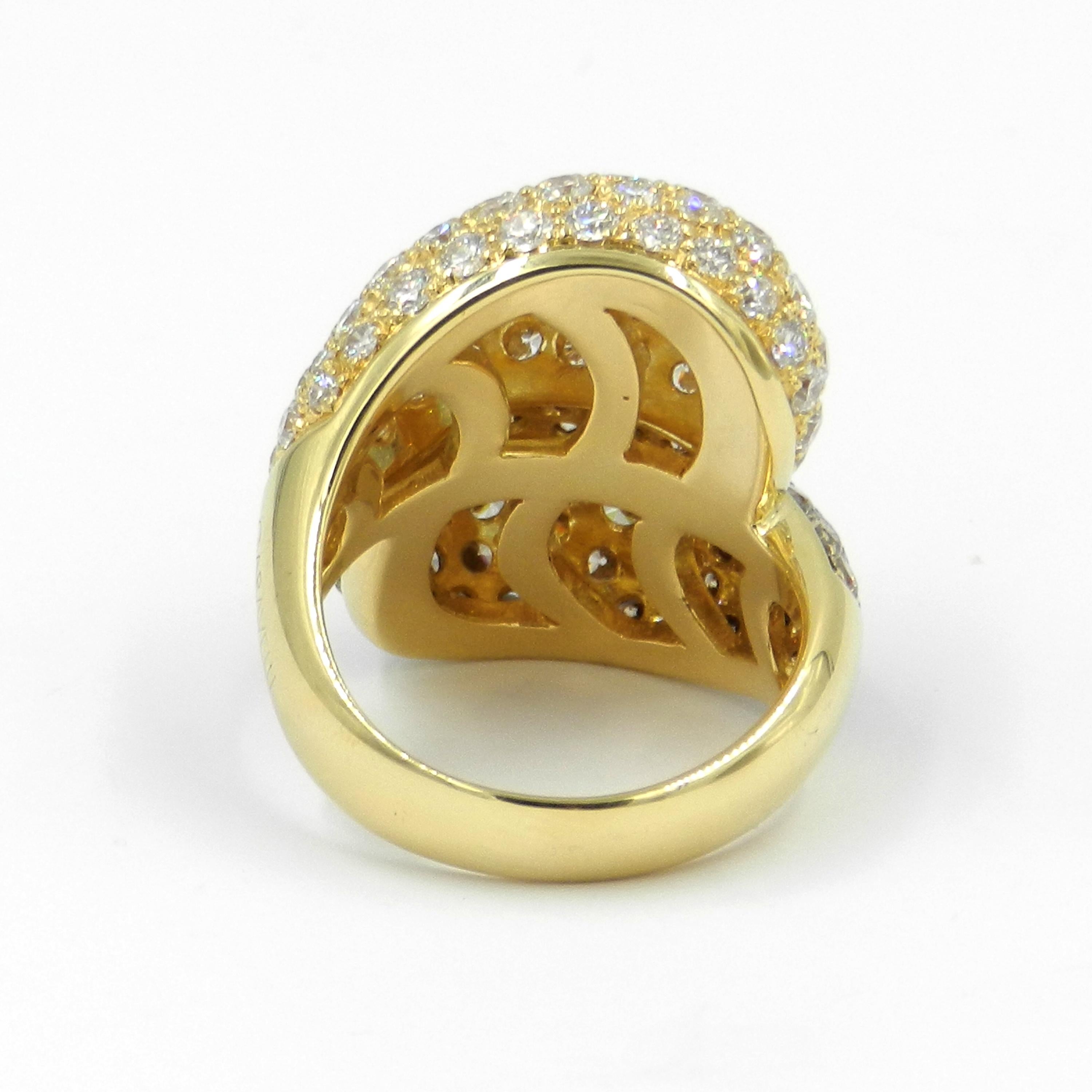 18 Karat Yellow Gold Brown and White Diamonds Pavè Contrarier Garavelli Ring For Sale 1