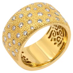 18 Karat Yellow Gold Brown Diamonds Garavelli Band Ring