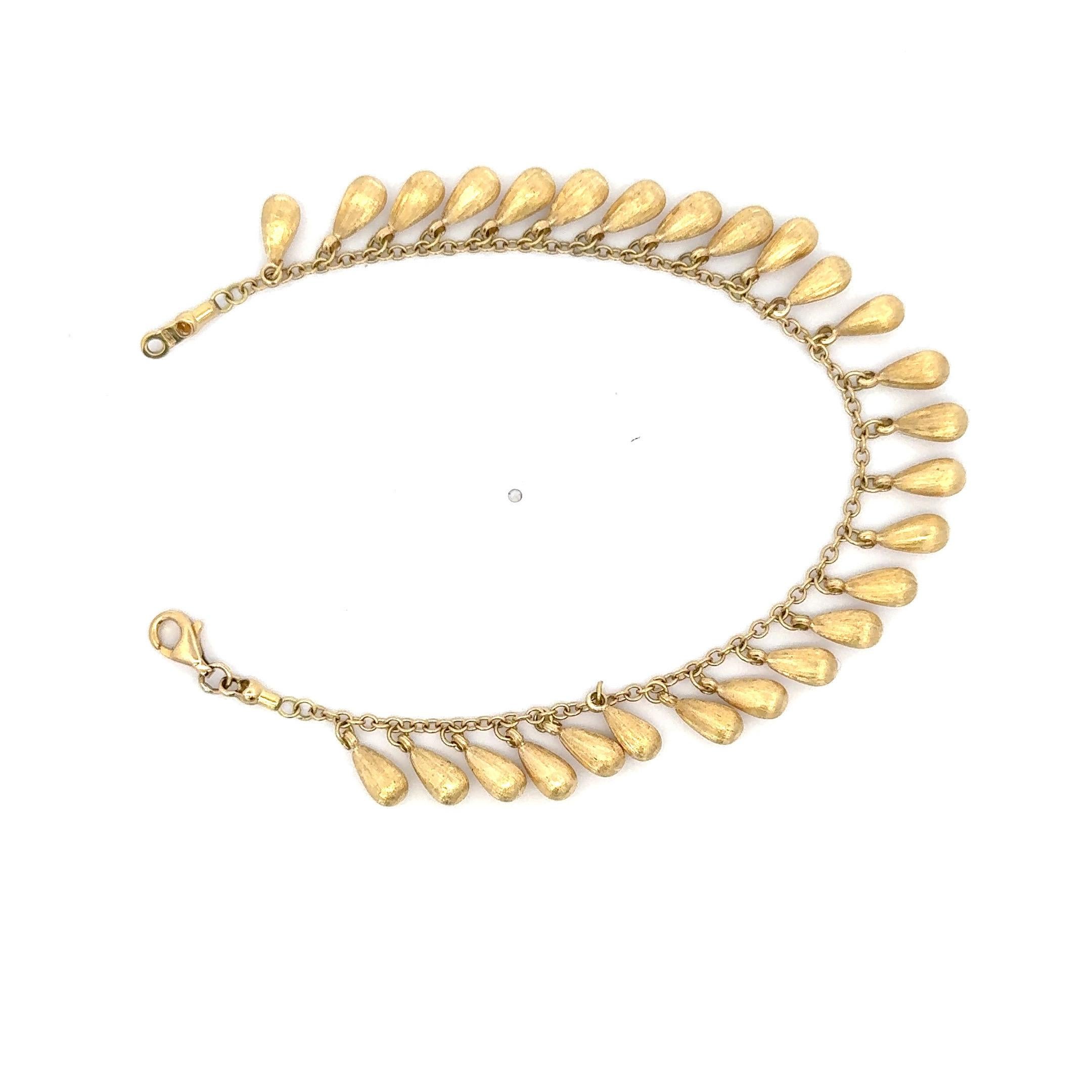 18 Karat Yellow Gold Brush Finished Tear Drop Link Bracelet 12.6 Grams For Sale 2