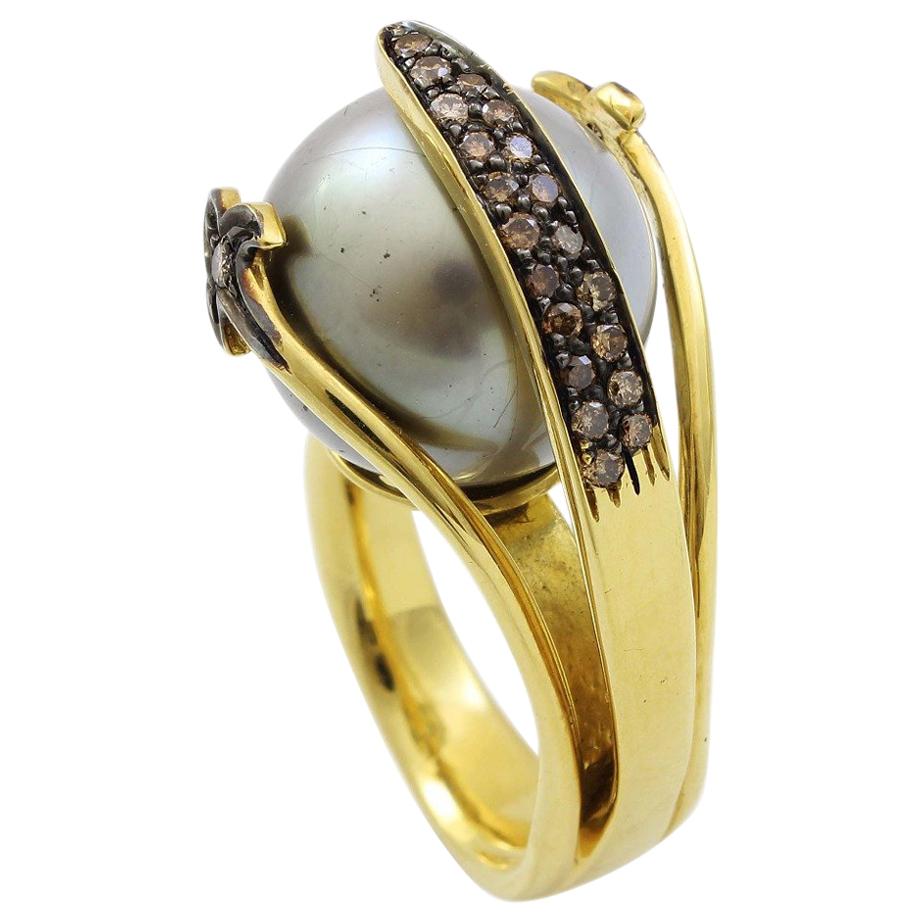 18 Karat Yellow Gold Budding Pearl Flower Estate Ring For Sale