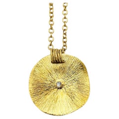 18 Karat Yellow Gold Bushed Disc Pendant Necklace with Round Diamond Center 