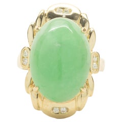18 Karat Yellow Gold Cabachon Cut Jade and Diamond