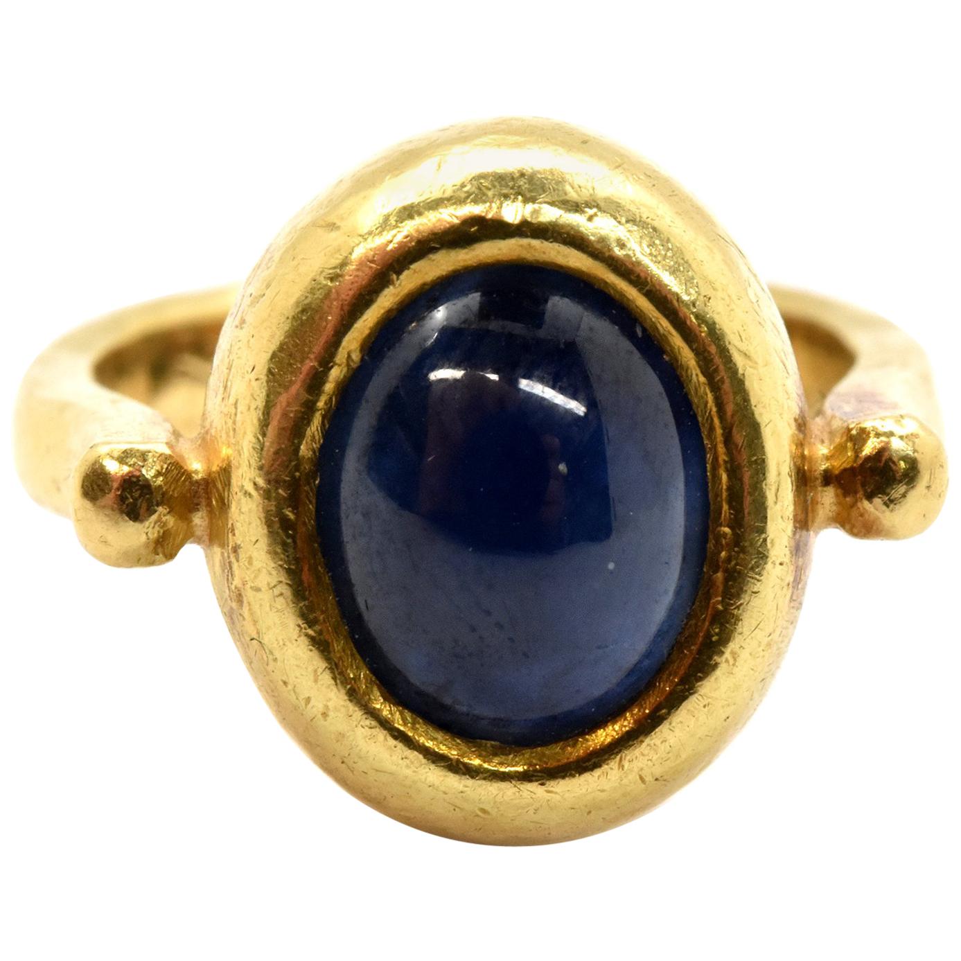 18 Karat Yellow Gold Cabochon Blue Sapphire Ring