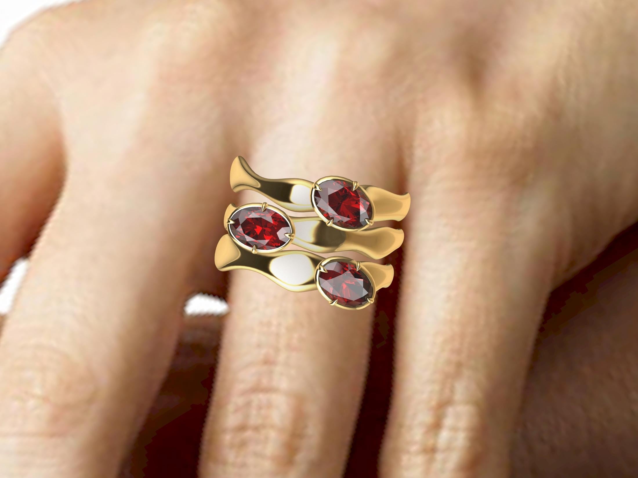 Oval Cut 18 Karat Yellow Gold Cactus Ruby Ring For Sale