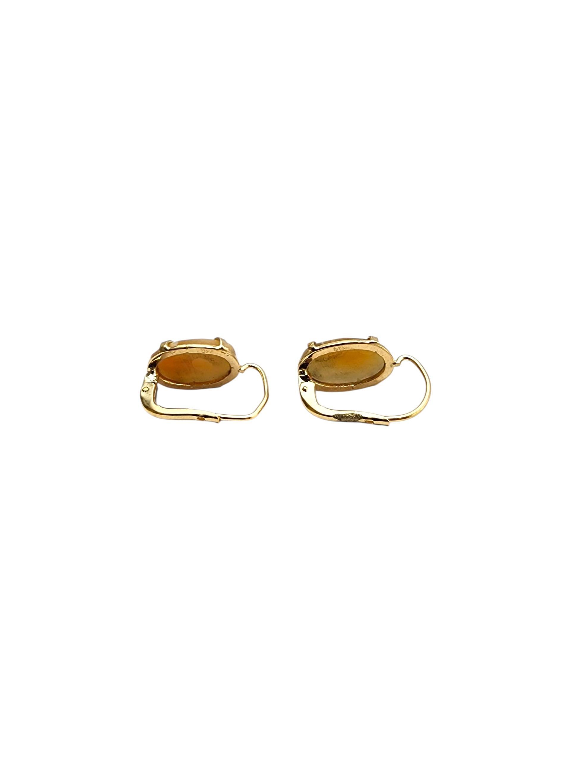 Orecchini con cammeo in oro giallo 18 carati #21937 in vendita 2
