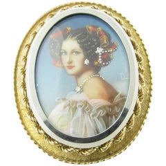 18 Karat Yellow Gold Cameo Pendant or Brooch