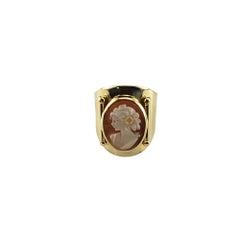 18 Karat Yellow Gold Cameo Ring Flexible Size 8.25 #18353