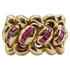 18 Karat Yellow Gold Carré-Cut Ruby Wide Band Ring