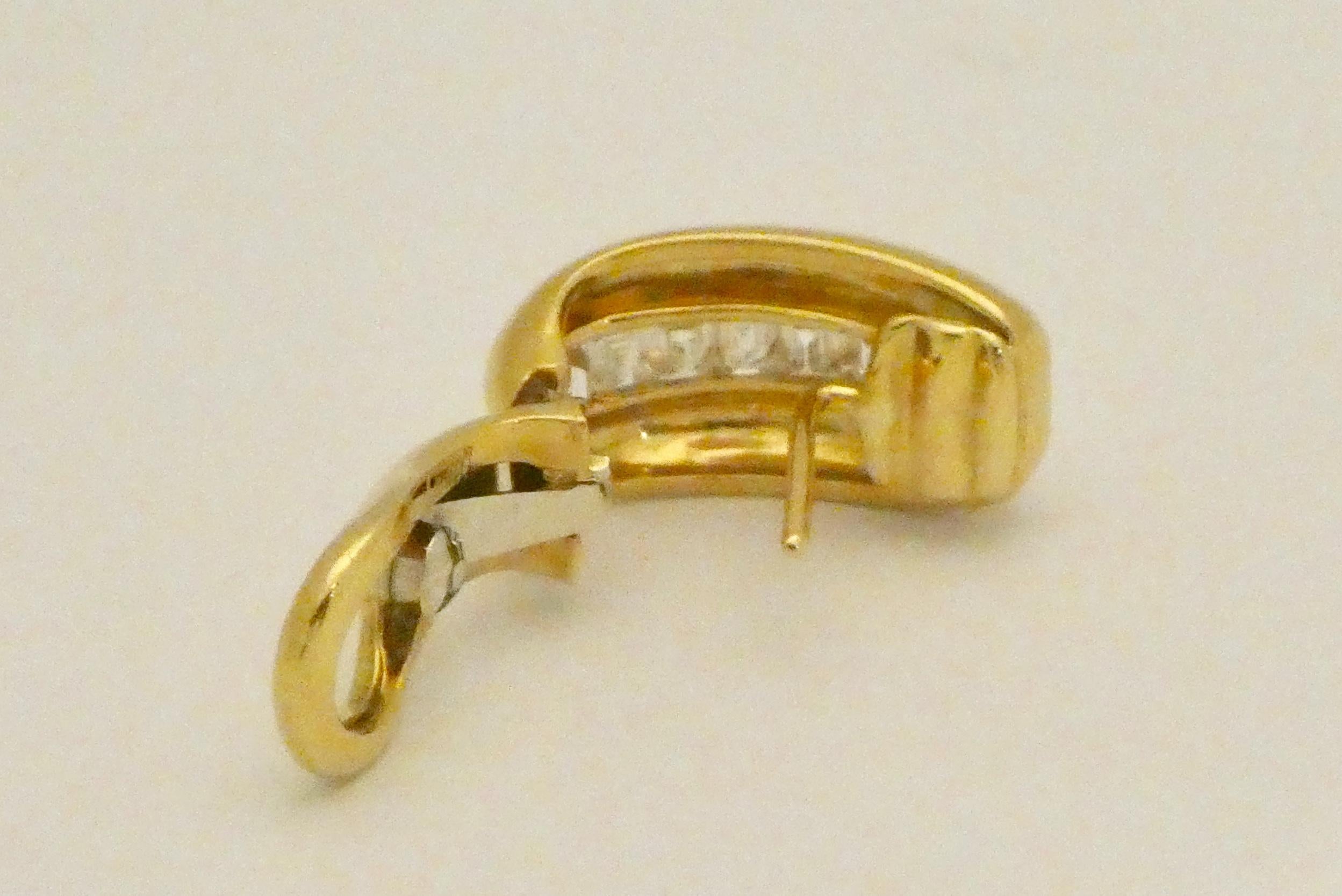 18 Karat Gelbgold Cartier Diamant-Ohrringe, aus der Kollektion „Odin“ Damen im Angebot