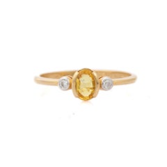 18 Karat Yellow Gold Ceritfied Yellow Sapphire 0.51 Carat with Diamond Ring