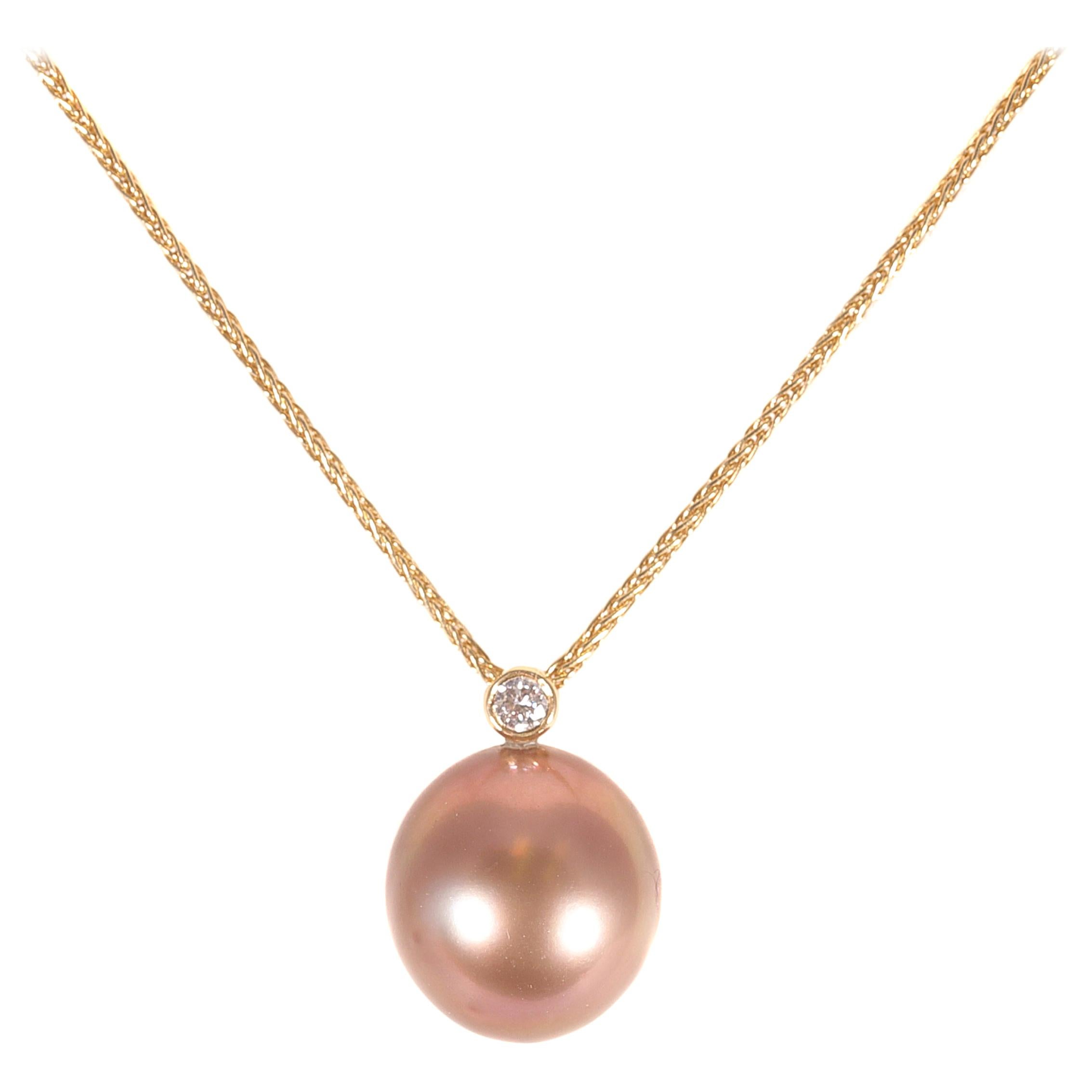 18 Karat Yellow Gold Pearl and Diamond Necklace For Sale