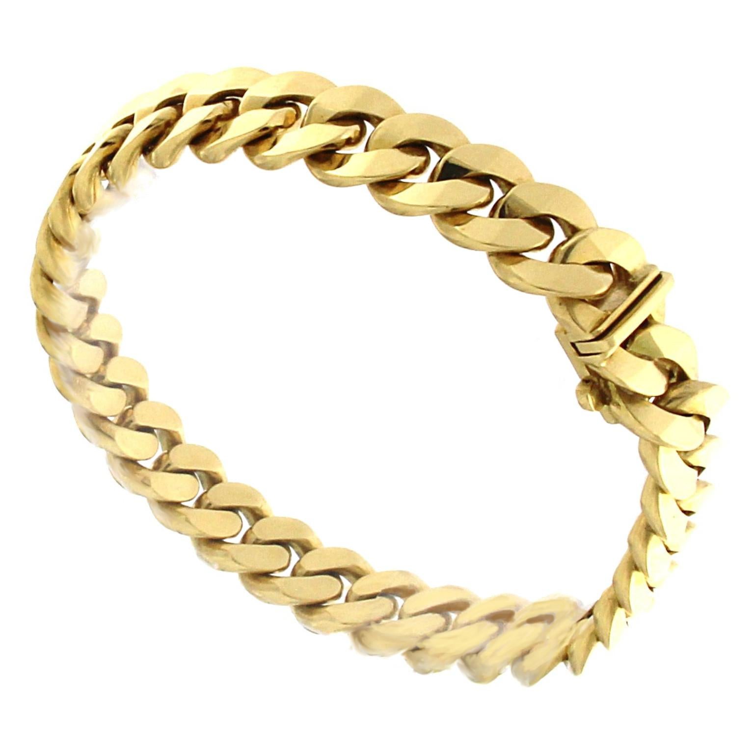 Groumette style coupled chain bracelet with great visual effect
Total weight of yellow gold 18 kt gr 70,50
Stamp 750

