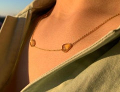 Chaîne en or jaune 18 carats sertie de saphirs jaunes taillés en rose de Marion Jeantet