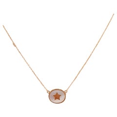 18 Karat Yellow Gold Chain with Star and White Nacre Pendant