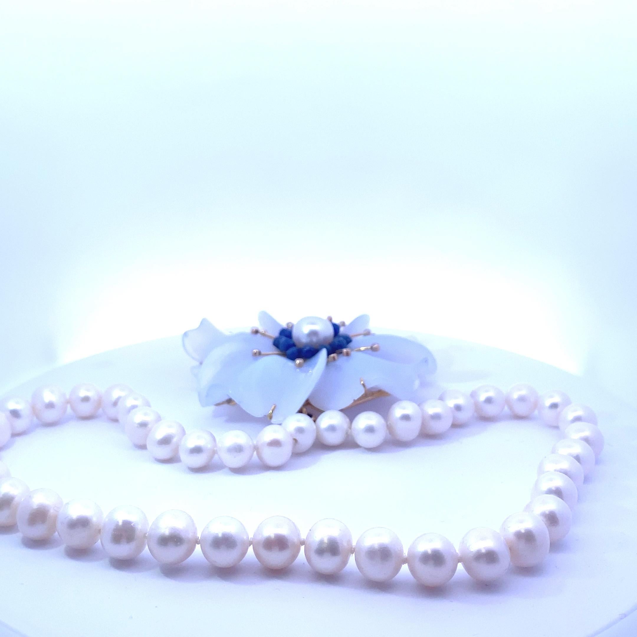 Round Cut 18 Karat Yellow Gold Chalcedon, Pearls, Sapphires and Diamond Necklace For Sale