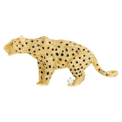 18 Karat Yellow Gold Cheetah Enamel and Diamond Pin