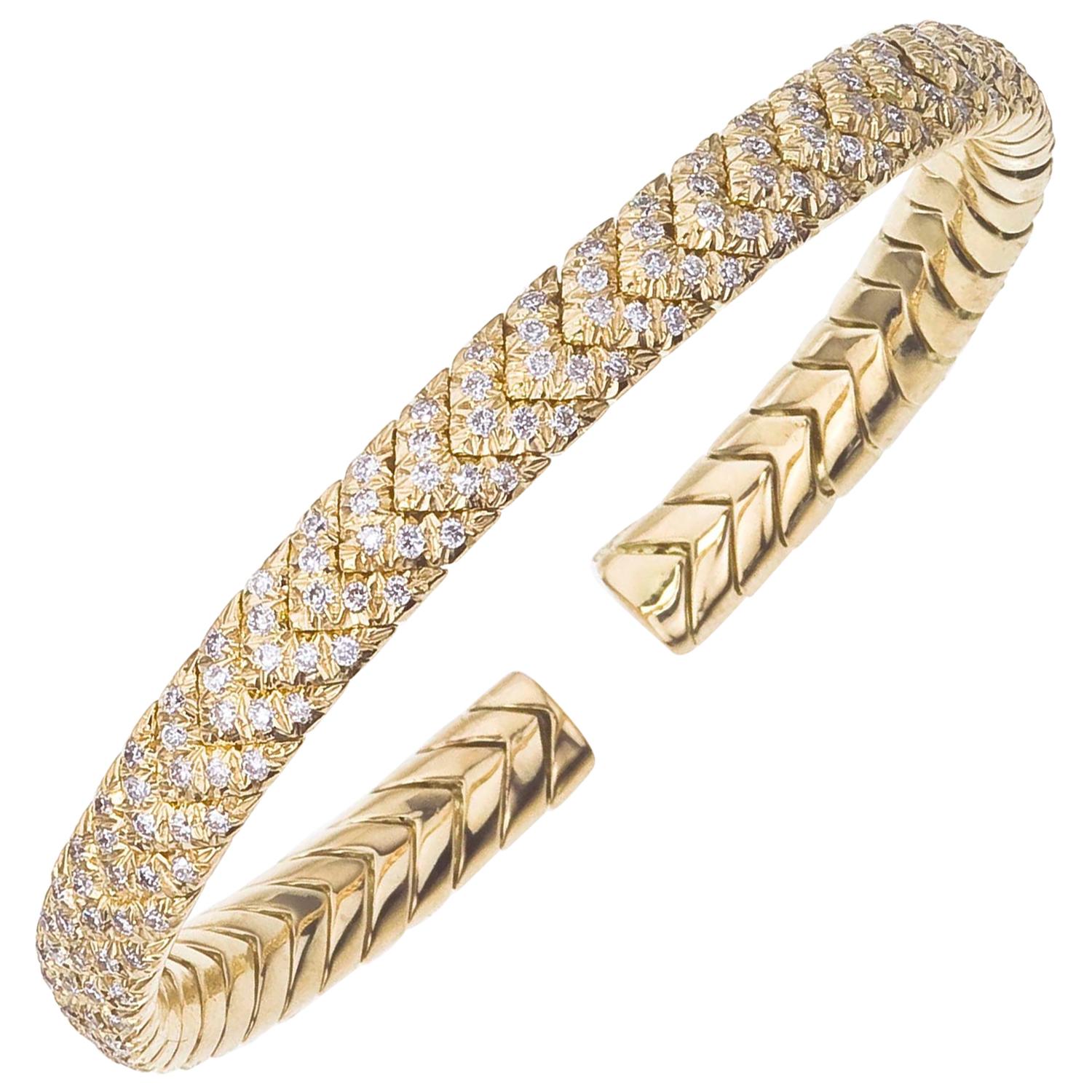 18 Karat Yellow Gold Chevron Diamond Bangle Bracelet For Sale