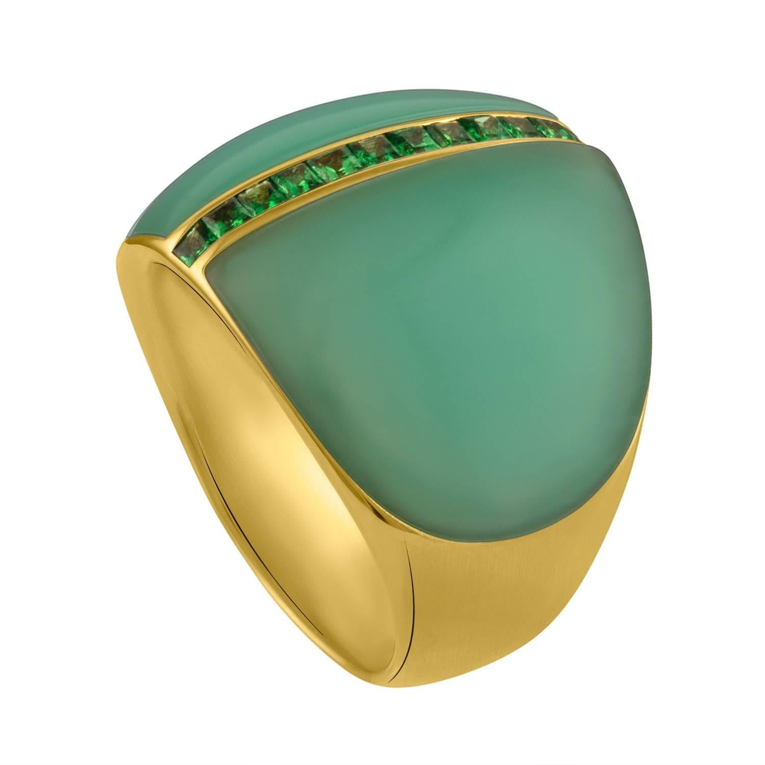 Princess Cut 18 Karat Yellow Gold, Chrysophase and Tsavorite Garnet Art Deco Style Ring For Sale