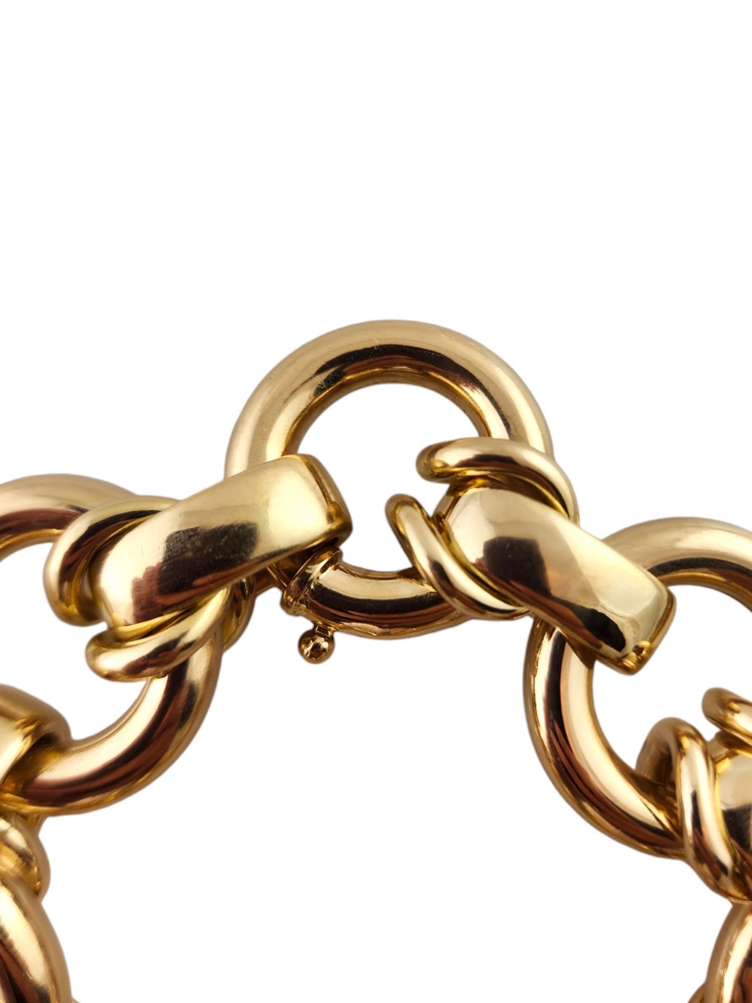 18 Karat Yellow Gold Chunky Open Link Bracelet 18897 at 1stDibs