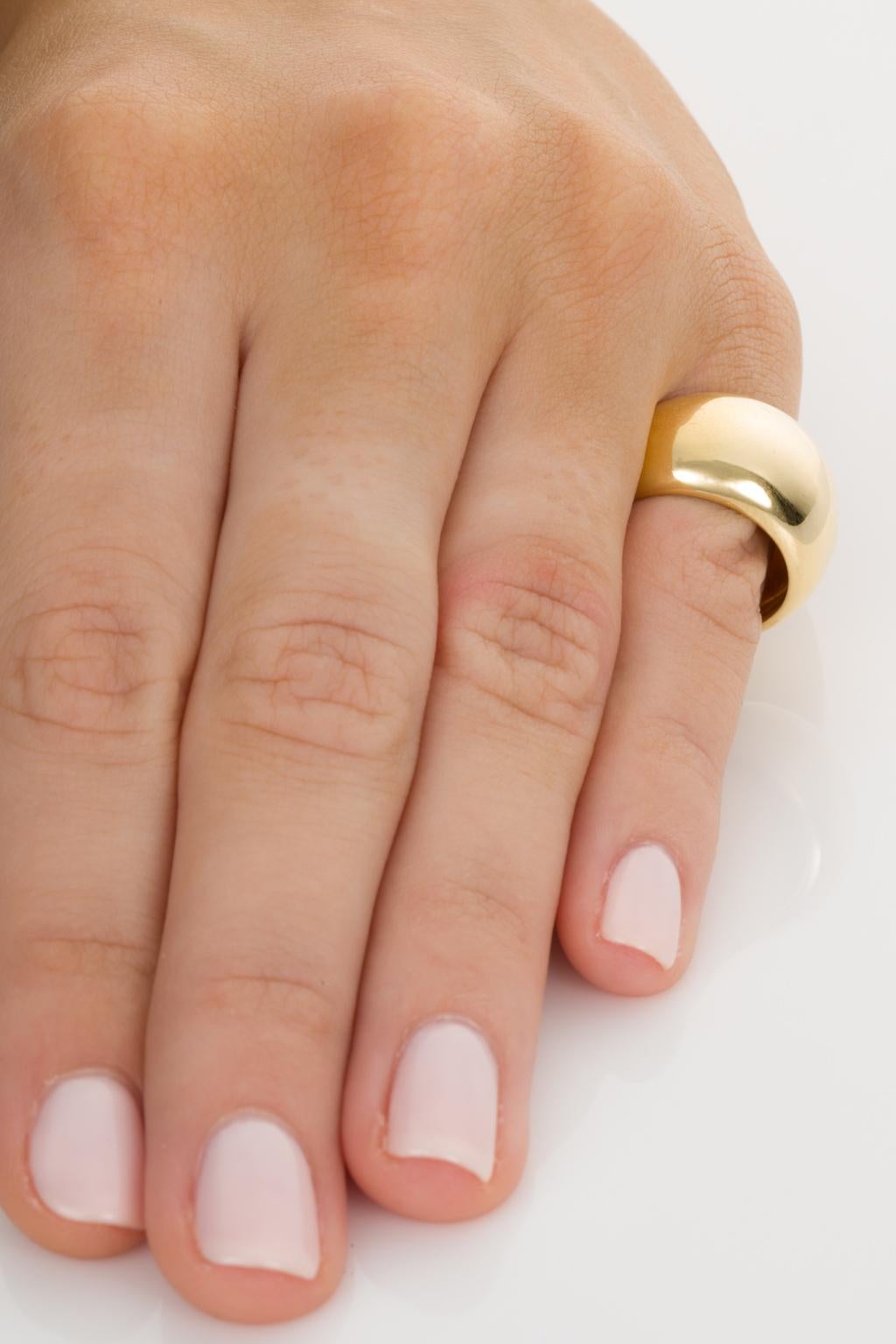 18 Karat Yellow Gold Cigar Band Ring For Sale 3