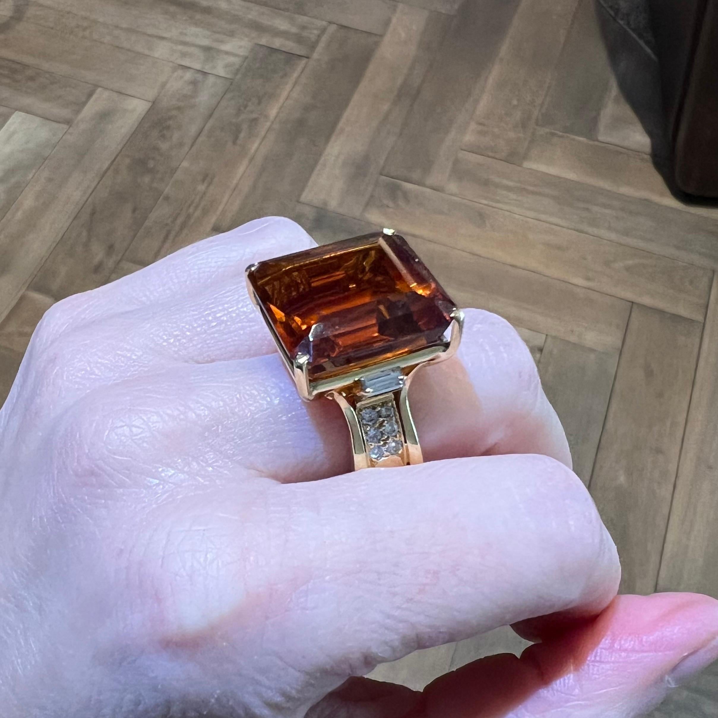 18 Karat Yellow Gold Citrine and Diamod Cocktail Ring by Paul Binder, 1980s For Sale 2