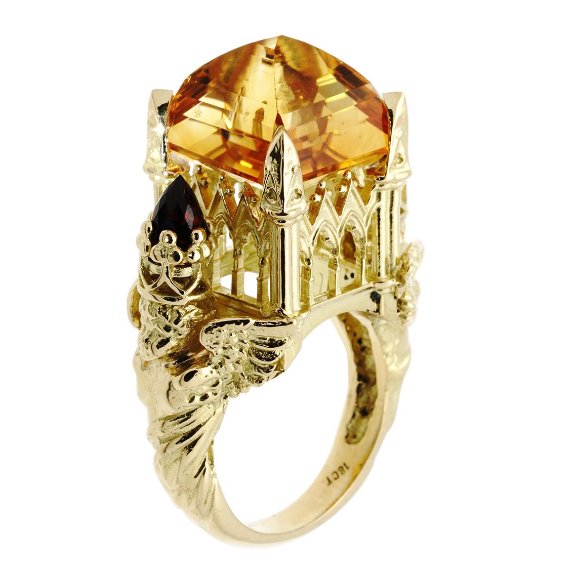 Gothic Cathedral Ring in 18 Karat Yellow Gold, Citrine and Garnets For Sale 1