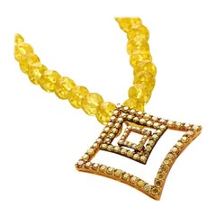 18 Karat Yellow Gold Citrine and Yellow Diamonds Pendant Necklace