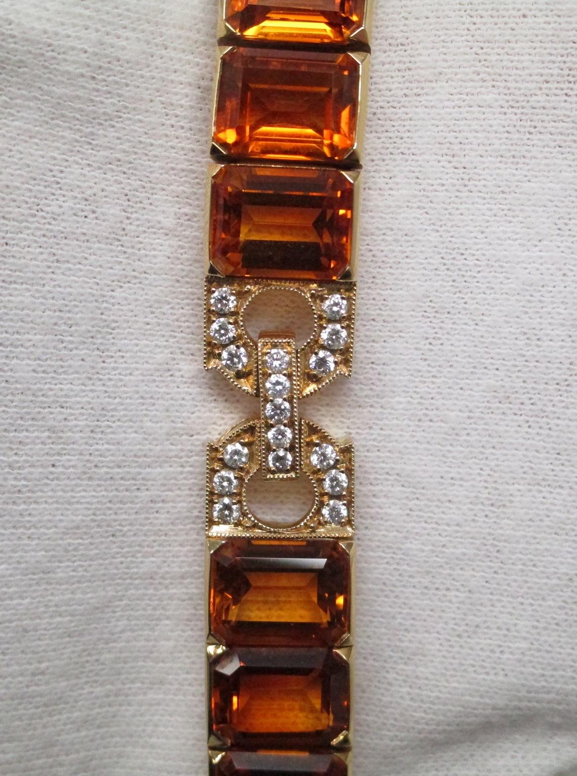 Contemporary 18 Karat Yellow Gold Citrine Diamond Bracelet