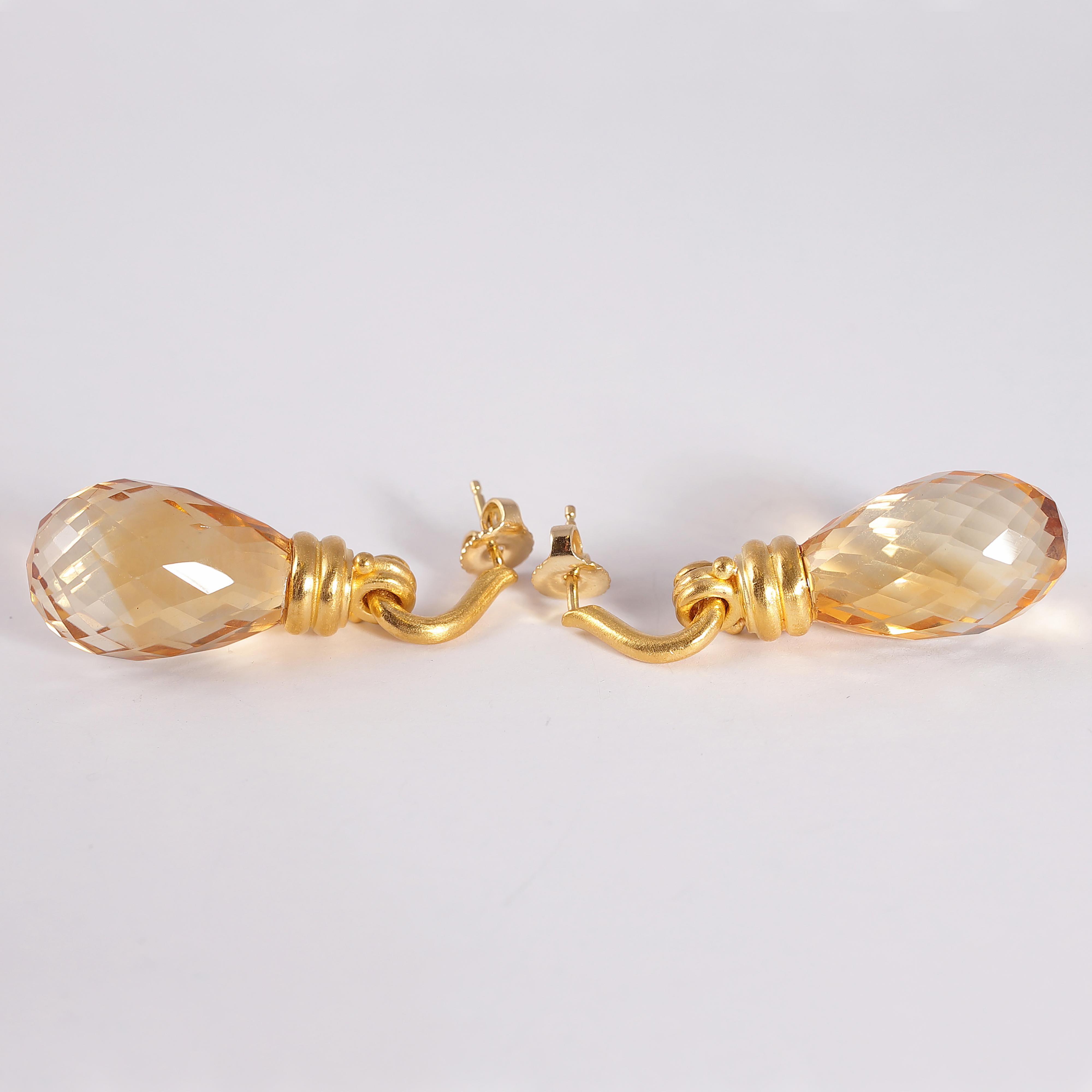 Women's 18 Karat Yellow Gold Citrine Earrings