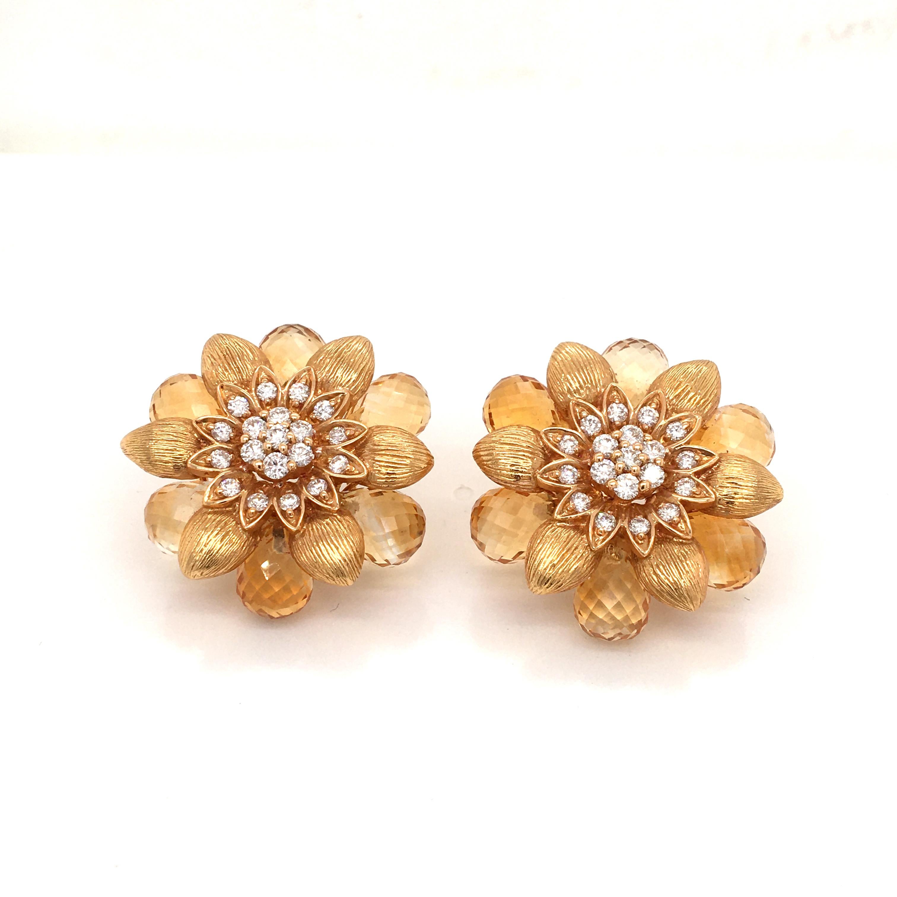 18 Karat Yellow Gold Citrine Flower Design Pair of Earrings Made in Italy For Sale 2