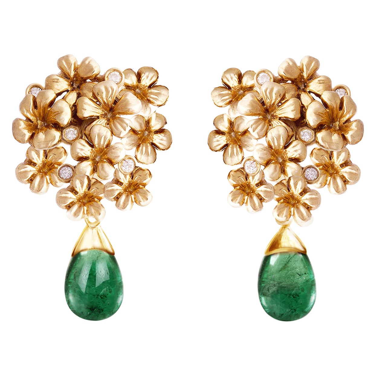 Eighteen Karat Yellow Gold Earrings with Detachable Natural Six Carats Emeralds For Sale