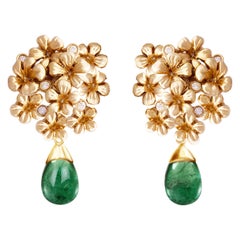 Eighteen Karat Yellow Gold Earrings with Detachable Natural Six Carats Emeralds
