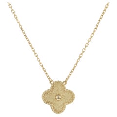 18 Karat Yellow Gold Clover Necklace