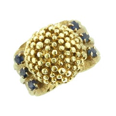 18 Karat Yellow Gold Cluster and Sapphire Ring