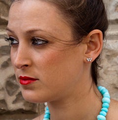 18 Karat Yellow Gold Cluster Unique Diamond Earrings with Diamonds