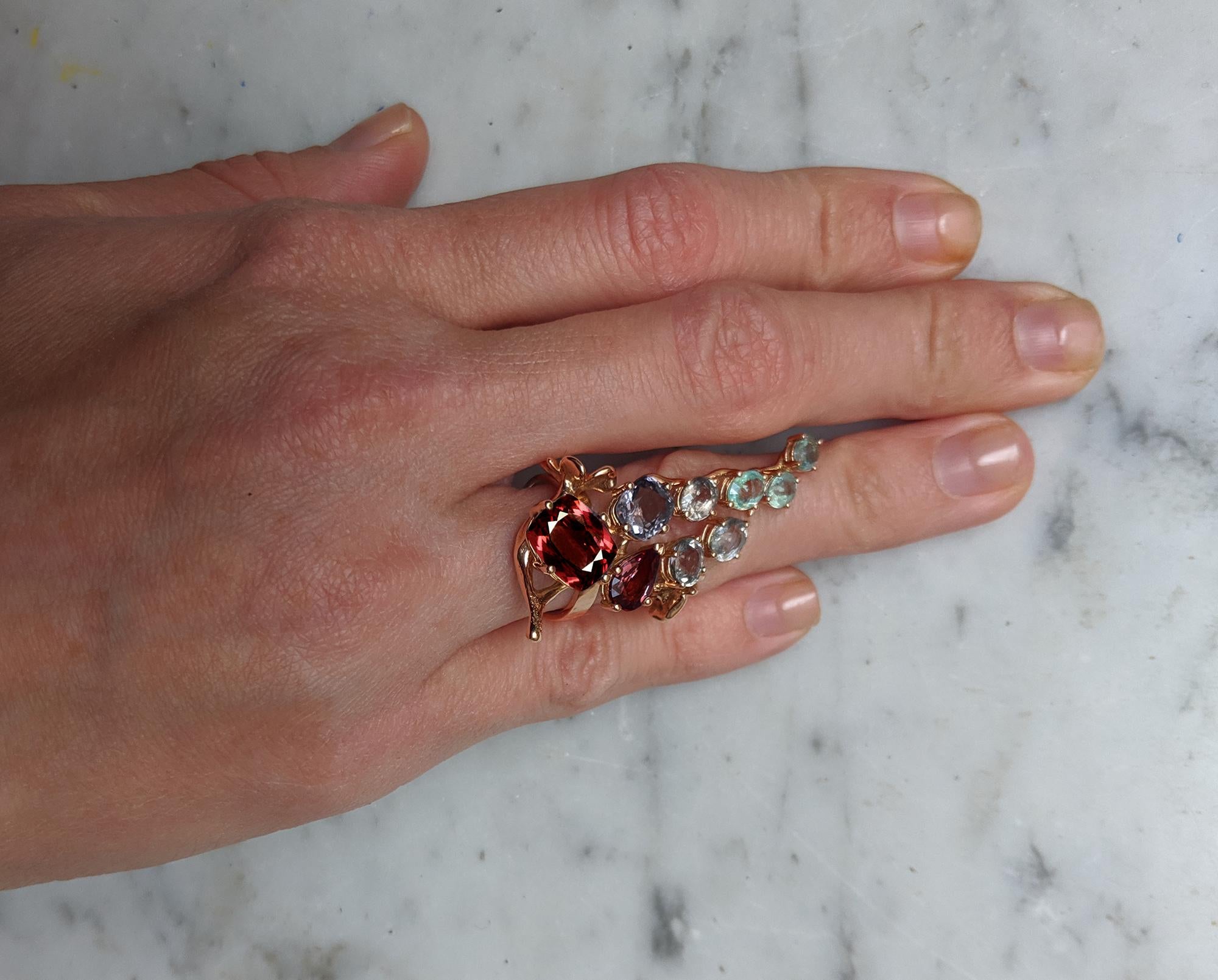 Yellow Gold Contemporary Cocktail Ring with Sapphires and Tourmalines For Sale 3