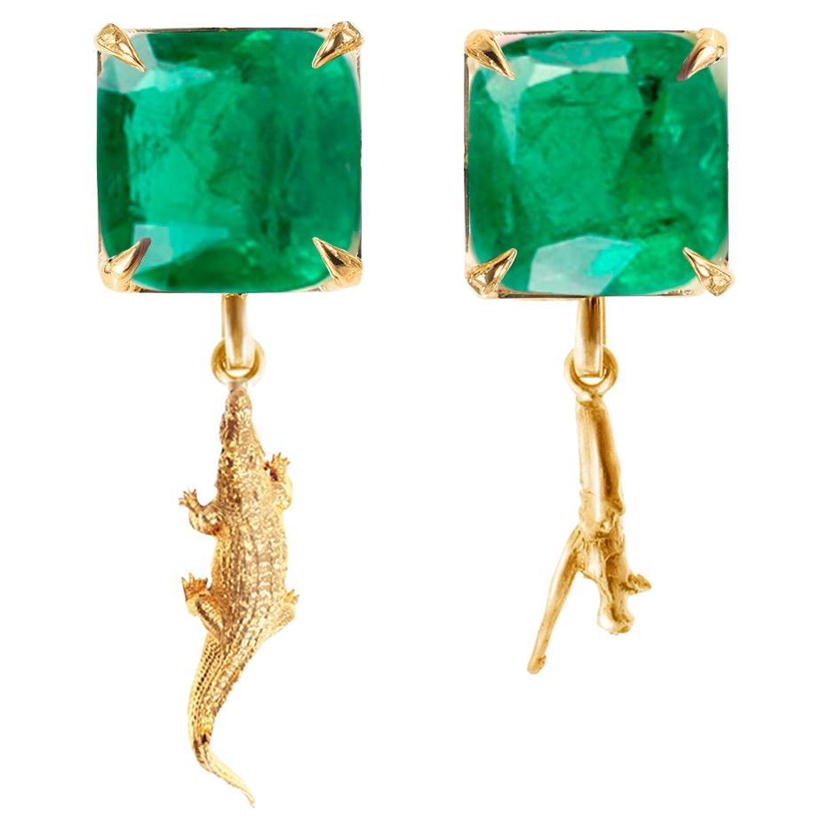 Eighteen Karat Yellow Gold Cocktail Stud Earrings with Natural Vivid Emeralds For Sale