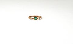 18 Karat Yellow Gold Colombian Emerald Ring