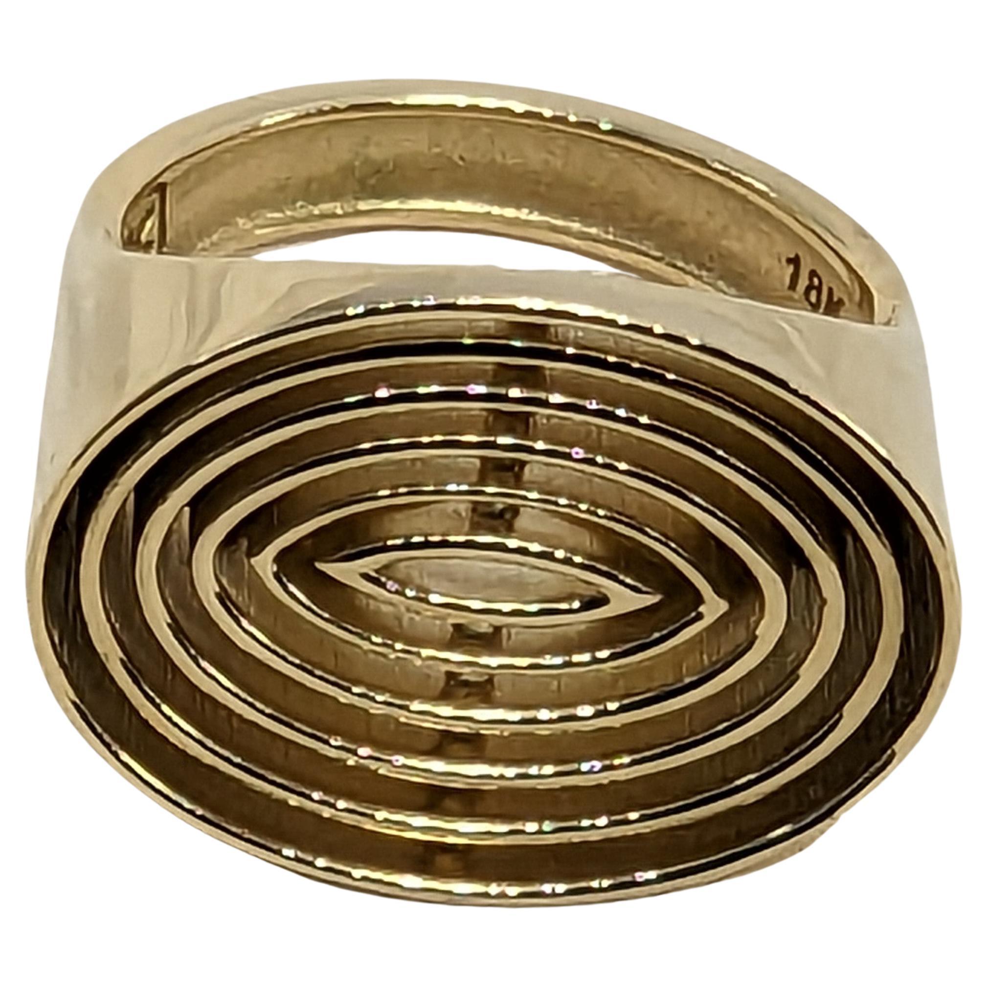 For Sale:  18 Karat Yellow Gold Concave Ovals Ring