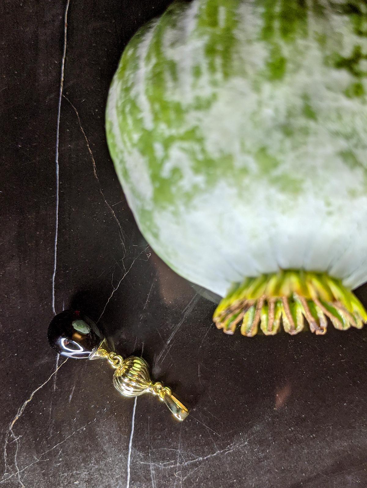 Spilla contemporanea in oro giallo a diciotto carati con indicolite e diamanti in vendita 2