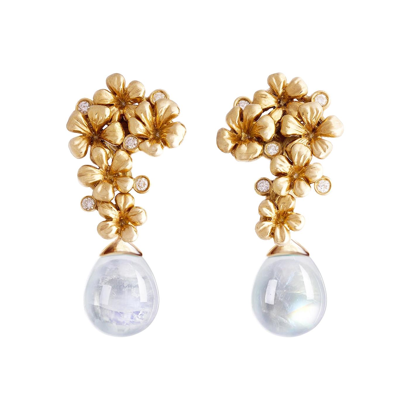Pendientes Contemporáneos de Oro Amarillo con Diamantes y Cuarzos